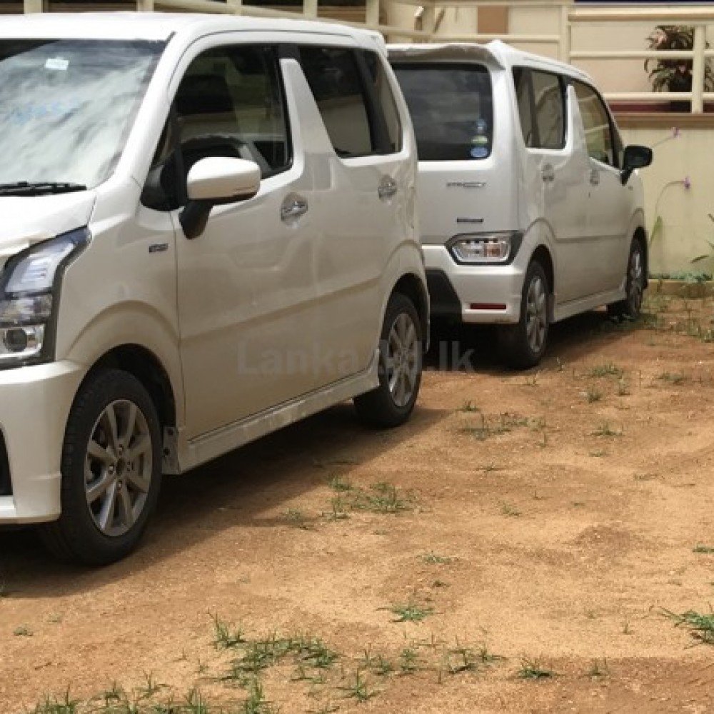 SUZUKI Wagon R STINGRAY, Kandy